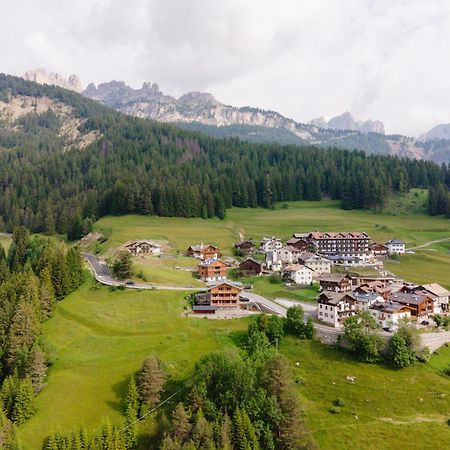 Apartamento Tobia Bruja Vigo di Fassa Exterior foto