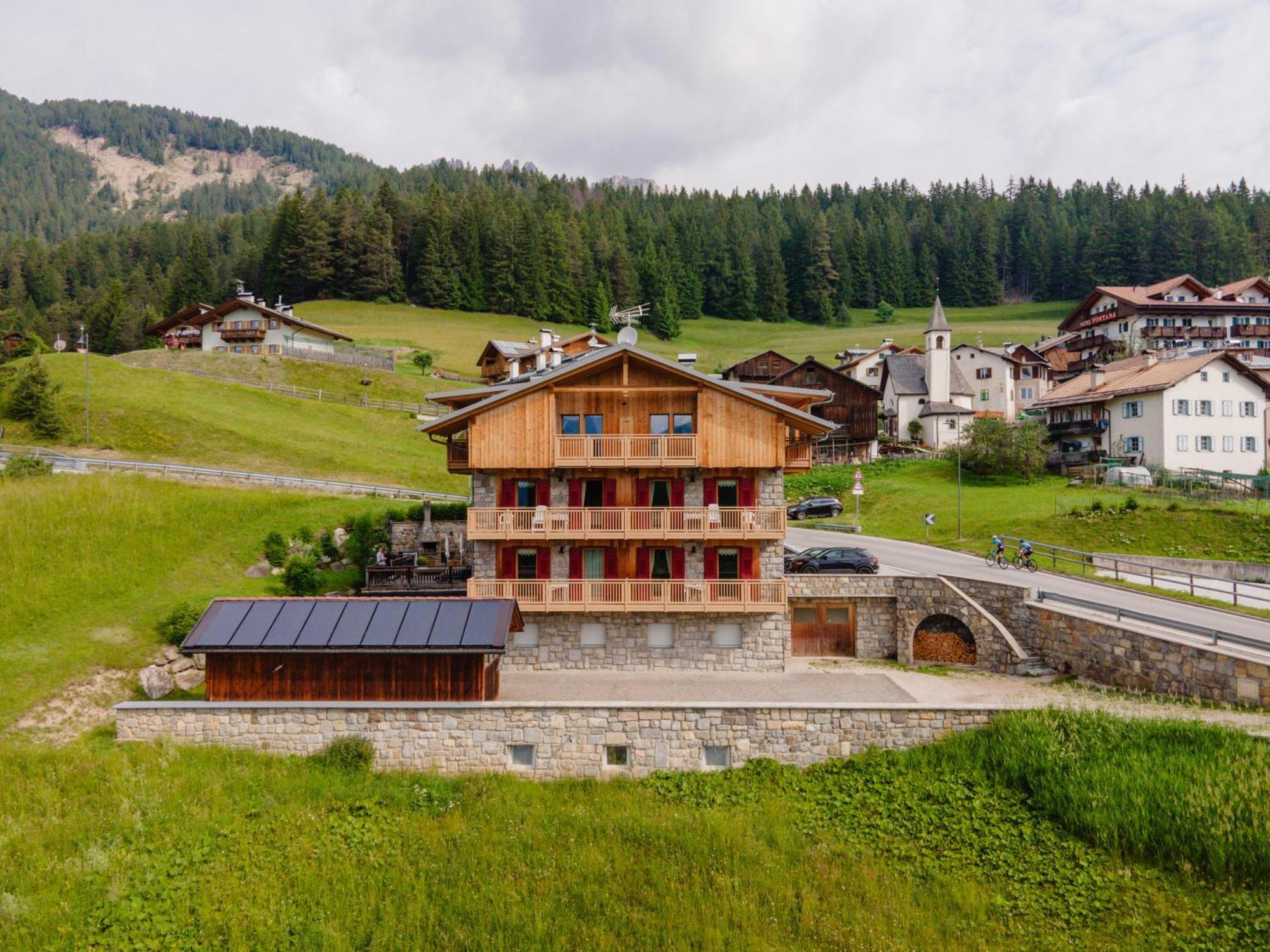 Apartamento Tobia Bruja Vigo di Fassa Exterior foto