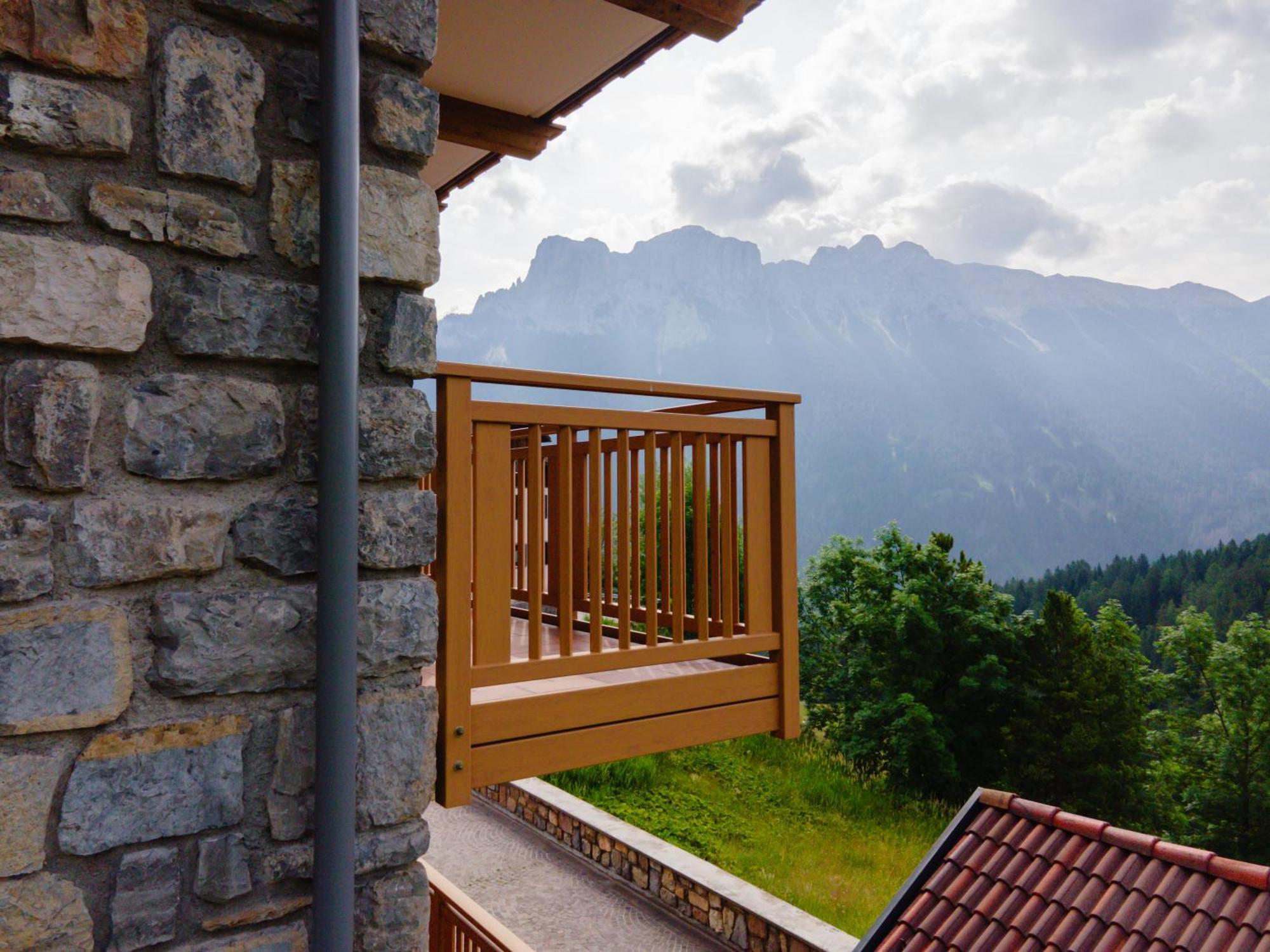 Apartamento Tobia Bruja Vigo di Fassa Exterior foto