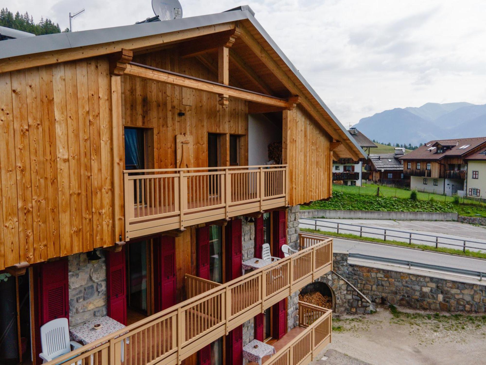 Apartamento Tobia Bruja Vigo di Fassa Exterior foto