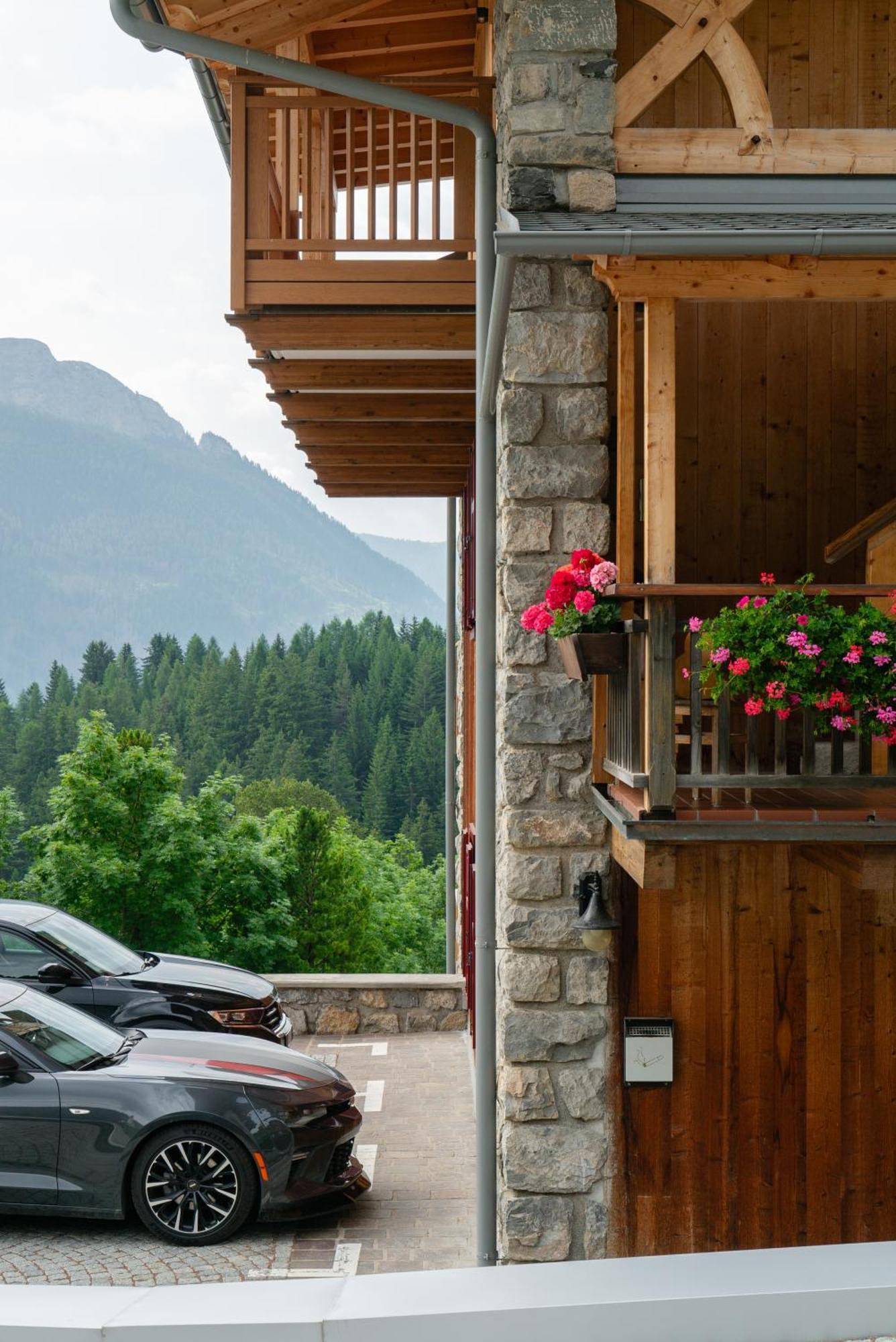 Apartamento Tobia Bruja Vigo di Fassa Exterior foto